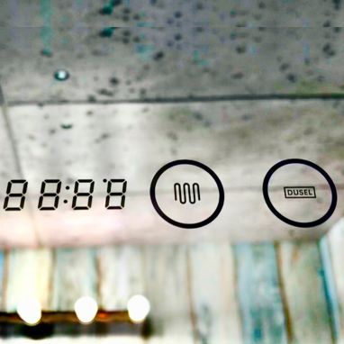 DUSEL Зеркало LED Smart DE-M3001 Ш65xВ80 сенсорное включение, подогрев, часы, температура